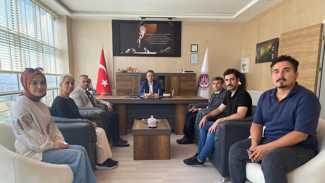 ''Kaymakamımız Sn. Erdem Karanfil, Musabeyli İmam Hatip Lisesi ve Ortaokulunu Ziyaret Etti.''